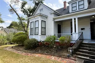 303 E Austin Street E, Bellville, TX 77418 - Photo 40