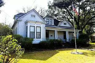 303 E Austin Street E, Bellville, TX 77418 - Photo 32