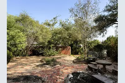 303 E Austin Street E, Bellville, TX 77418 - Photo 46