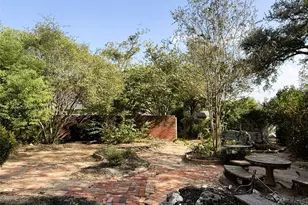 303 E Austin Street E, Bellville, TX 77418 - Photo 46