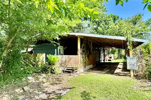 405 E Waring St, Dayton, TX 77535 - Photo 1