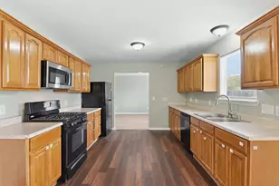 5921 Santa Fe Cir, Dickinson, TX 77539 - Photo 14