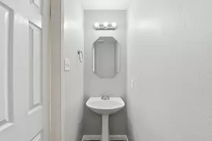 5921 Santa Fe Cir, Dickinson, TX 77539 - Photo 18