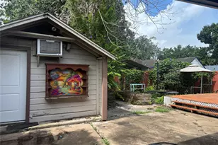 5738 Newport St, Houston, TX 77023 - Photo 30