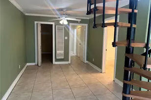 5738 Newport St, Houston, TX 77023 - Photo 14