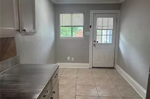5738 Newport St, Houston, TX 77023 - Photo 22