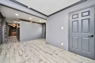 5622 W Montgomery Rd, Houston, TX 77091 - Photo 8