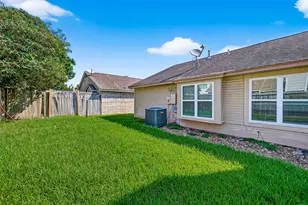 3258 Meadway Dr, Houston, TX 77082 - Photo 42
