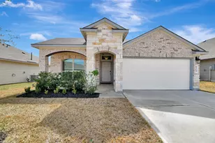 909 Davy St, Brenham, TX 77833 - Photo 2