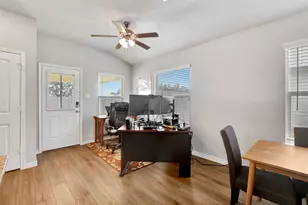 909 Davy St, Brenham, TX 77833 - Photo 18