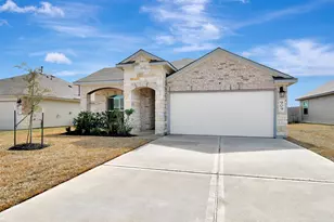 909 Davy St, Brenham, TX 77833 - Photo 2