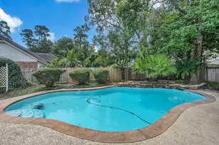 2103 Winding Hollow Ct, Conroe, TX 77385 - Photo 4