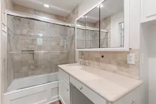 1 Cape Chestnut Dr, The Woodlands, TX 77381 - Photo 28