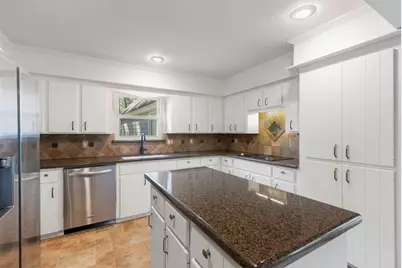 1 Cape Chestnut Drive, The Woodlands, TX 77381 - Photo 20