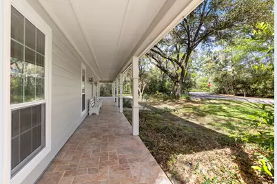 1 Cape Chestnut Drive, The Woodlands, TX 77381 - Photo 2