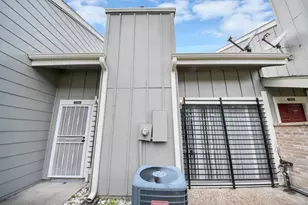 13004 Wirevine Ln, Houston, TX 77072 - Photo 32