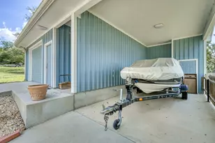 11404 Riley Green Rd, Franklin, TX 77856 - Photo 6