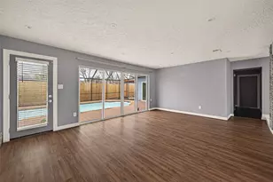 2130 Round Lake Dr, Houston, TX 77077 - Photo 10