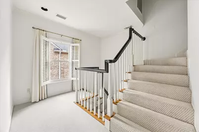 6022 Burgoyne Road, Houston, TX 77057 - Photo 12
