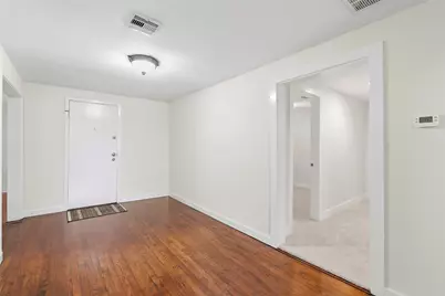 5319 Avenue O 1/2, Galveston, TX 77551 - Photo 10