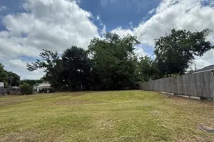 110 S Washington St, Texas City, TX 77591 - Photo 1