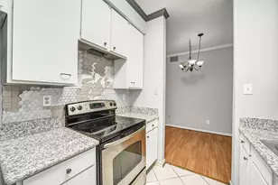 10051 Westpark Dr, Houston, TX 77042 - Photo 10