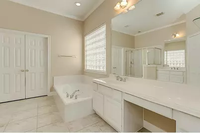 5715 Sapphire Vista Lane, Houston, TX 77041 - Photo 18