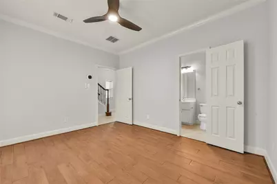 1607 W Dallas Street #A, Houston, TX 77019 - Photo 4