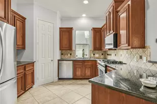1607 W Dallas St, Houston, TX 77019 - Photo 10