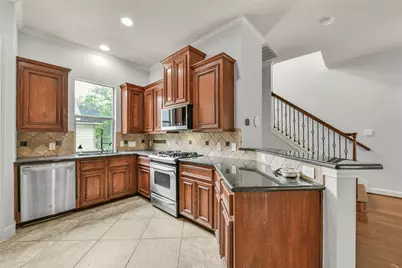 1607 W Dallas Street #A, Houston, TX 77019 - Photo 12
