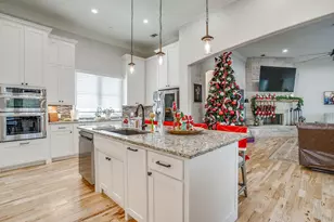 1053 Churchill Ln, Millsap, TX 76066 - Photo 12