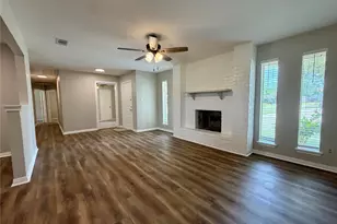 403 Lotus St, Lake Jackson, TX 77566 - Photo 10