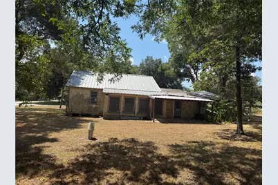 2410 Holly Street, Waller, TX 77484 - Photo 2