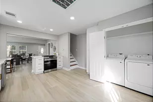 5737 Dorbrandt St, Houston, TX 77023 - Photo 18