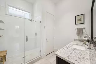 301 W Polk St, Houston, TX 77019 - Photo 6