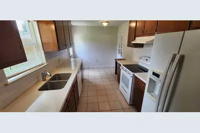 5501 Huisache Street, Houston, TX 77081 - Photo 4