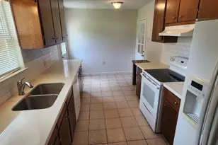 5501 Huisache St, Houston, TX 77081 - Photo 4