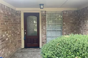 3310 Glen Spring Dr, Houston, TX 77339 - Photo 2
