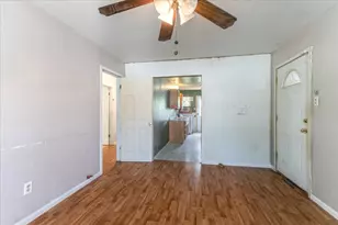 1901 Beck St, Bryan, TX 77803 - Photo 4