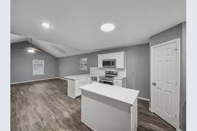 390 Martin Luther King Road, Liberty, TX 77575 - Photo 18