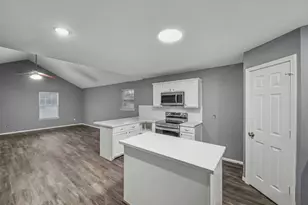 390 Martin Luther King Rd, Liberty, TX 77575 - Photo 18