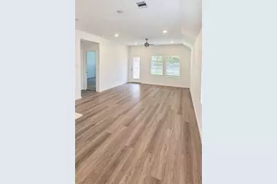21702 Piazza Maggiore Lane, Hockley, TX 77377 - Photo 4
