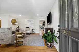2034 De Milo Dr, Houston, TX 77018 - Photo 2
