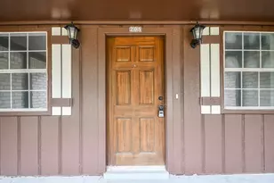 208 Willow St, Sealy, TX 77474 - Photo 4