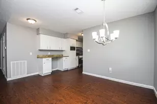 208 Willow St, Sealy, TX 77474 - Photo 12