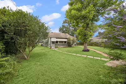 705 W 34th Street, Houston, TX 77018 - Photo 32
