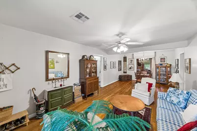 705 W 34th Street, Houston, TX 77018 - Photo 4