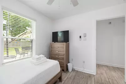 6004 Bois D Arc Street, Houston, TX 77087 - Photo 14