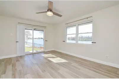 414 Lakeview Drive, Sugar Land, TX 77498 - Photo 18