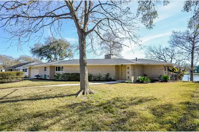 414 Lakeview Drive, Sugar Land, TX 77498 - Photo 1